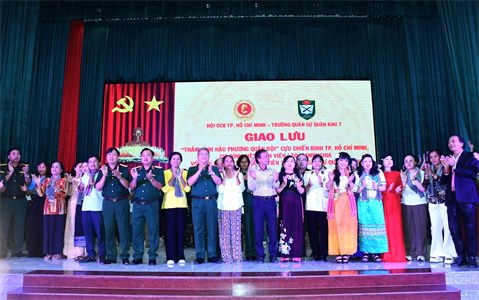Sôi nổi chương trình giao lưu văn hóa kết nối sinh viên Việt Nam - Lào – Campuchia