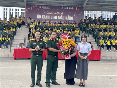 Tiểu đoàn 180 tổ chức chương trình “Áo xanh gieo màu nắng”