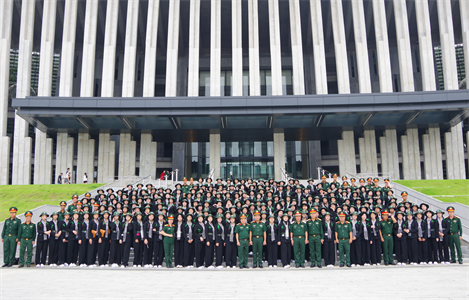 Khơi dậy niềm tự hào về truyền thống Quân đội nhân dân Việt Nam anh hùng