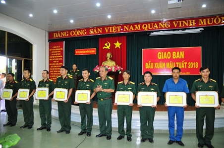 Bộ Tư lệnh TP.HCM khen thưởng 45 tập thể, cá nhân có thành tích xuất sắc trong Tết Mậu Tuất 2018
