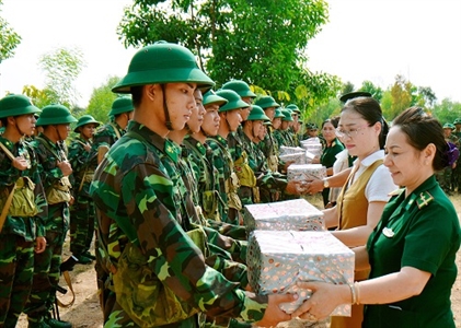 Bộ đội Biên phòng Long An: Giao lưu văn nghệ "Điểm hẹn tháng 3"