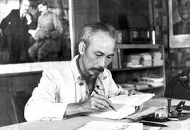 Lời Bác Hồ dạy ngày này năm xưa: Chúng tôi là những kẻ chiến thắng hiện tại cũng như trong tương lai, vì con đường của chúng tôi được học thuyết vĩ đại của Chủ nghĩa Mác - Lê nin soi sáng.