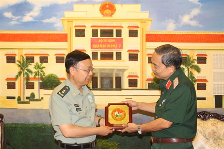 Bộ Tư lệnh Quân khu 7 tiếp Đoàn Đại học Quốc phòng, Quân Giải phóng Nhân dân Trung Quốc