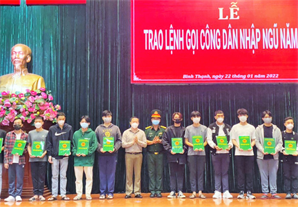 Quận Bình Thạnh trao lệnh gọi công dân nhập ngũ năm 2022