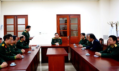 Đại tướng Ngô Xuân Lịch thăm, chúc Tết Đại tướng Lê Đức Anh