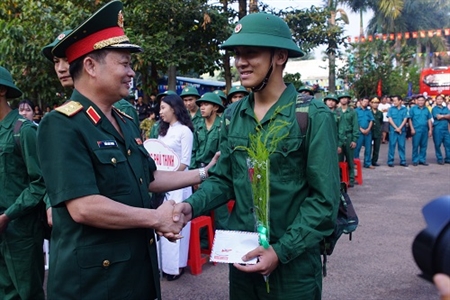 Thị xã Bình Long hoàn thành giao quân năm 2019