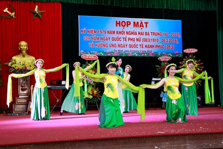 Hội Phụ nữ các cơ quan, đơn vị Quân khu 7 họp mặt nhân ngày kỷ niệm