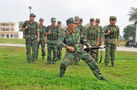 Rèn luyện thể lực, nâng cao sức khỏe bộ đội