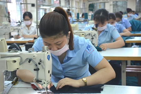 Xí nghiệp May Cục Hậu cần Quân khu 7 vững bước phát triển