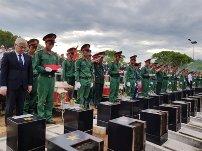 Tỉnh Bình Phước tổ chức lễ viếng, truy điệu, an táng hài cốt liệt sĩ