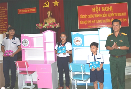 Bộ Tư lệnh Thành phố Hồ Chí Minh trao học bổng Nguyễn Thị Minh Khai năm học 2018-2019