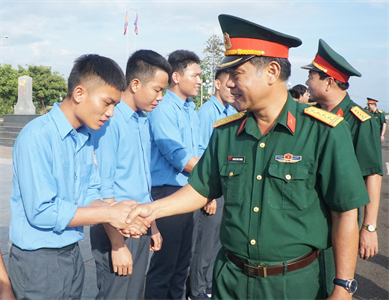 Đội K72 Bình Phước lên đường thực hiện nhiệm vụ tìm kiếm, quy tập, hồi hương hài cốt liệt sĩ tại Campuchia