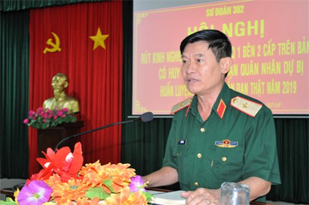 Sư đoàn 302 rút kinh nghiệm diễn tập chỉ huy cơ quan 1 bên 2 cấp trên bản đồ