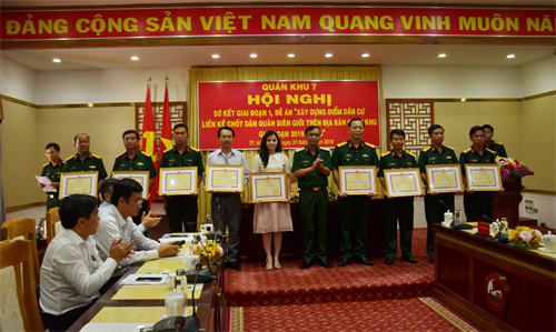 Bộ Tư lệnh Quân khu 7 sơ kết giai đoạn 1 Đề án “Xây dựng điểm dân cư liền kề chốt dân quân biên giới”