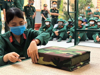 Nữ tân binh tranh  tài