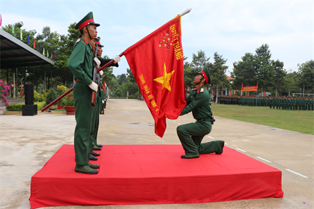 Trung đoàn 4 - Sư đoàn 5 tổ chức Lễ tuyên thệ chiến sĩ mới năm 2020