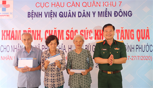 Bệnh viện Quân dân y miền Đông tổ chức về nguồn tại tỉnh Bình Phước