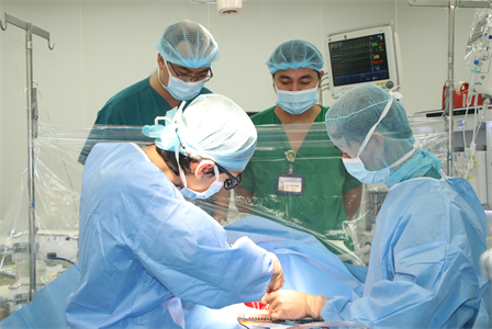 Bệnh viện Quân y 175 phối hợp phẫu thuật tim miễn phí ca bệnh 12 tuổi