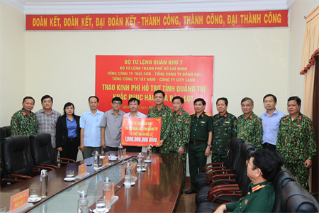 Quân khu 7 hỗ trợ LLVT tỉnh Quảng Trị và Nhân dân khắc phục hậu quả bão, lũ