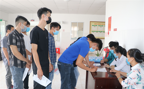 Quân khu 7 kiểm tra công tác sơ tuyển, khám sức khỏe nghĩa vụ quân sự tại tỉnh Long An