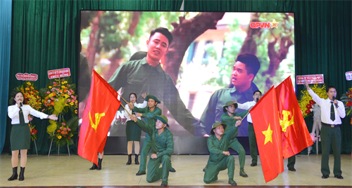 Hội thi tiếng hát cán bộ, giảng viên, nhân viên chào mừng Ngày Nhà giáo Việt Nam