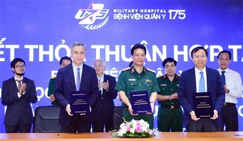 Bệnh viện Quân y 175 ký kết thỏa thuận hợp tác chiến lược y tế với các đối tác