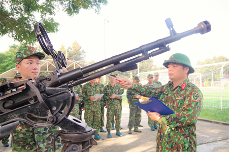 Trung tá Nguyễn Ngọc Điệp - Tâm huyết với học viên và đam mê với nghề