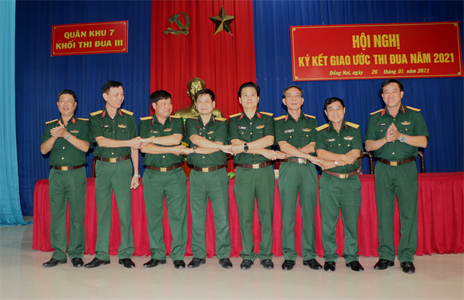 Khối thi đua III - Quân khu 7 ký kết giao ước thi đua năm 2021