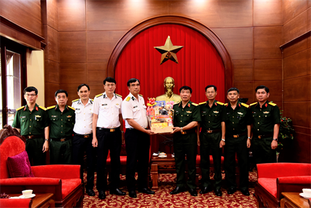 Tổng Công ty Tân Cảng Sài Gòn chúc mừng năm mới