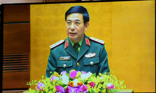 Thượng tướng Phan Văn Giang quán triệt chuyên đề: “Những nhận thức mới và tư duy mới về quốc phòng Việt Nam”.