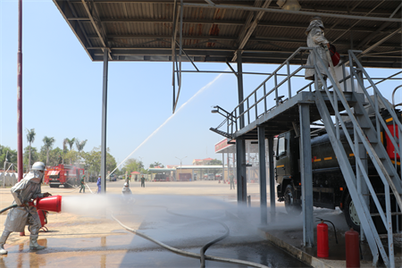 Kho VK102 tuân thủ nghiêm quy trình phòng chống cháy nổ mùa nắng nóng