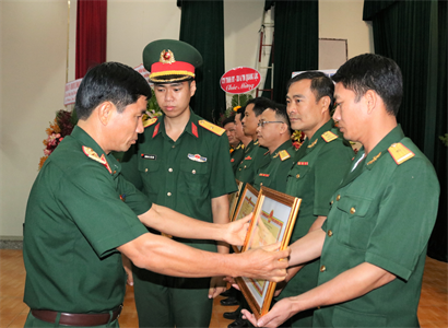 Lữ đoàn Công binh 25 kỷ niệm 45 năm Ngày truyền thống
