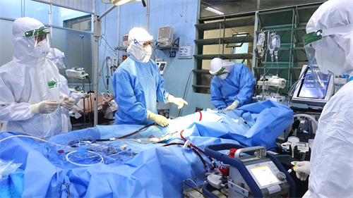 Bệnh viện Quân y 175 can thiệp ECMO cứu sản phụ mắc Covid-19