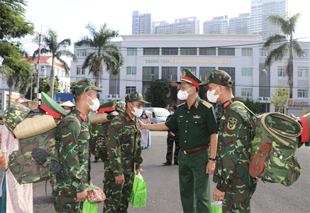 Hoàn thành nhiệm vụ chống dịch tại Quận 7, Sư đoàn 302 trở về đơn vị công tác