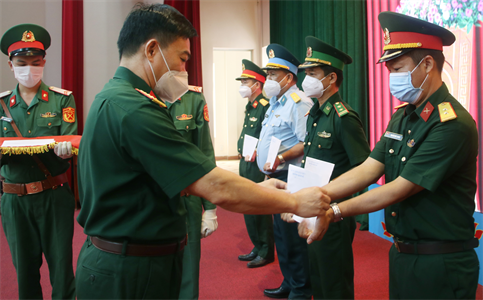 Đảng ủy, Ban giám hiệu Trường Quân sự Quân khu 7 gặp mặt, giao nhiệm vụ cho cán bộ, học viên