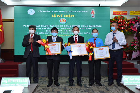 92 năm vẻ vang ngành cao su Việt Nam