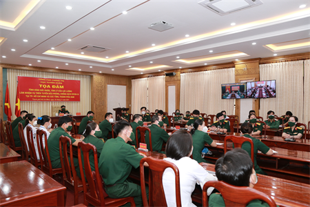 Toạ đàm tình hình sức khỏe, tâm lý của lực lượng tuyến đầu chống dịch