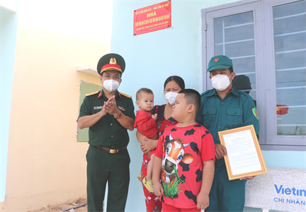 Khánh thành 10 căn nhà ở điểm dân cư liền kề chốt dân quân biên giới huyện Châu Thành, tỉnh Tây Ninh