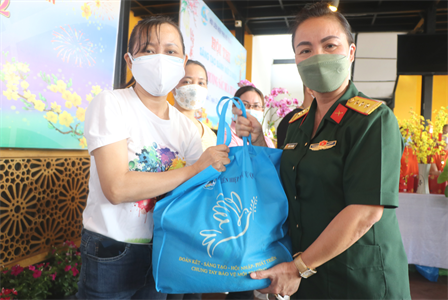 Chương trình “Xuân yêu thương - Tết nghĩa tình” tại Quận 7, TP.HCM