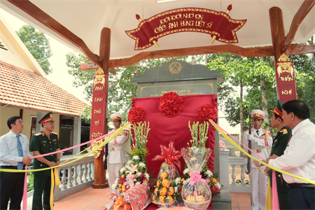 Lễ khánh thành Nhà Bia ghi danh liệt sĩ xã Long Thọ