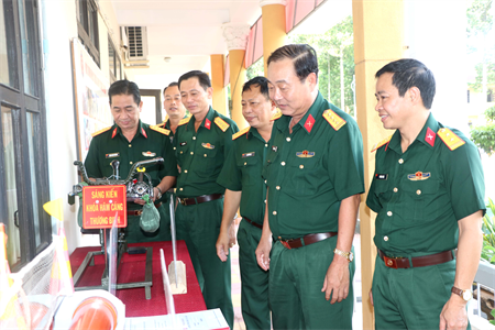 Trung đoàn 657 tổng kết 15 năm thực hiện Nghị quyết 382