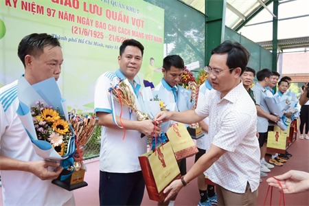 Sâm Tiến Vua – Nhà tài trợ đồng hành cùng Báo Quân khu 7 năm 2022.