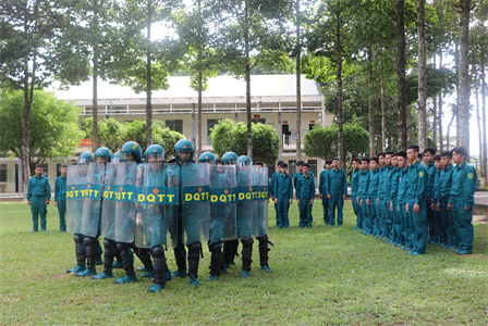 Huấn luyện nâng cao lực lượng dân quân thường trực