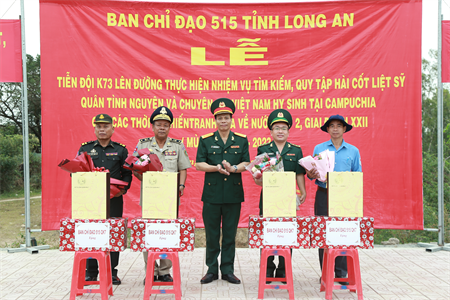 Đội K73 xuất quân lên đường thực hiện nhiệm vụ tìm kiếm hài cốt liệt sĩ