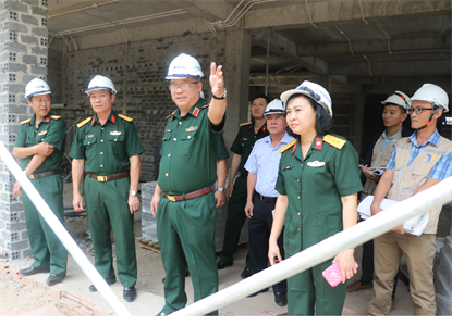 Thiếu tướng Du Trường Giang, Phó Tư lệnh Quân khu kiểm tra tiến độ công trình xây dựng trụ sở phòng Thi hành án Quân khu