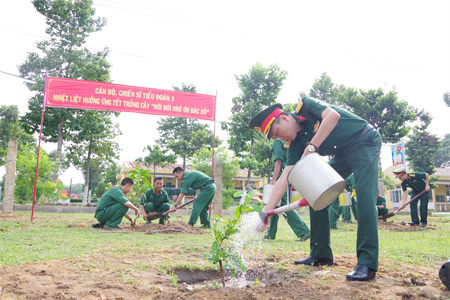 Lữ đoàn 77 phát động “Tết trồng cây đời đời nhớ ơn Bác Hồ”
