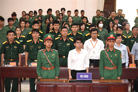 Tòa án Quân sự Quân khu 7 xét xử sơ thẩm vụ án “Đưa trái phép thông tin mạng máy tính”