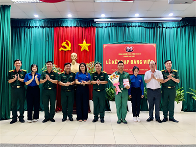 Đảng bộ Trung đoàn Gia Định chú trọng công tác phát triển đảng viên mới