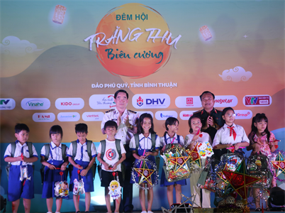 Quà Trung thu ra với đảo tiền tiêu Phú Quý