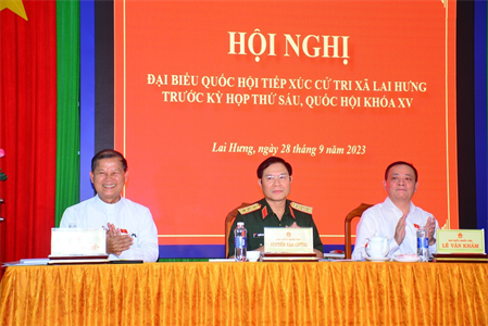 Thượng tướng Nguyễn Tân Cương tiếp xúc cử tri huyện Bàu Bàng, tỉnh Bình Dương